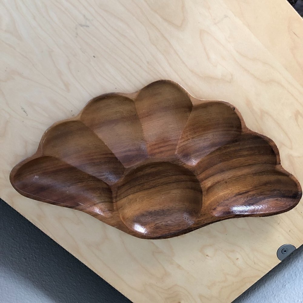 Vintage Tropical Monkey Pod Hand Crafted Starburst Pattern Large Relish Tray